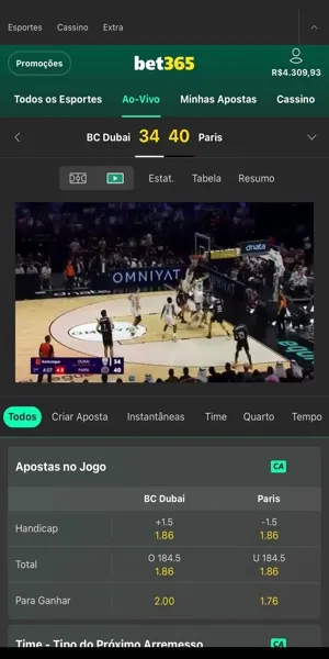 Imagem de uma partida de basquete em live streaming na Bet365