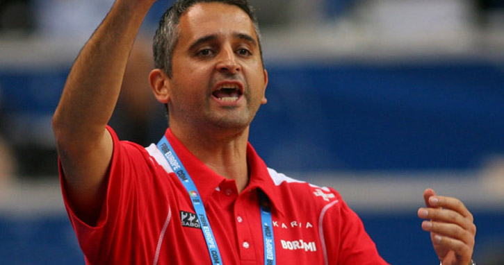 Kokoskov pode ser o nome para a comissão técnica