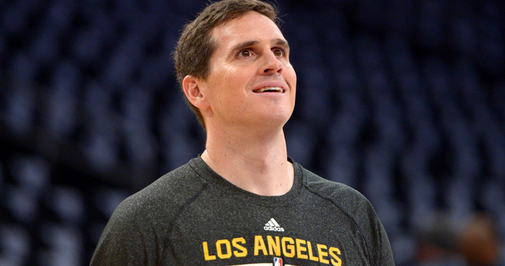 Lakers anuncia oficialmente seus assistentes técnicos