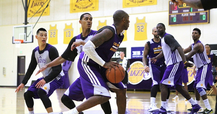 A ação está de volta: treino 5 contra 5