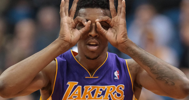 Com retorno de Young, Lakers encara Hawks