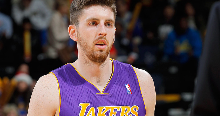 Ryan Kelly fica de fora por no mínimo 6 semanas