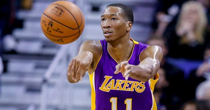 Wes Johnson acaba com Gallinari