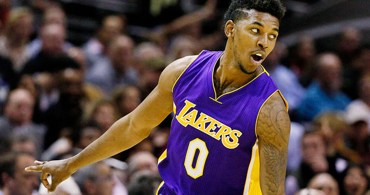 Sem Kobe e Johnson, Lakers visita Blazers