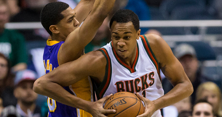 Lakers é derrotado pelo Bucks na prorrogação