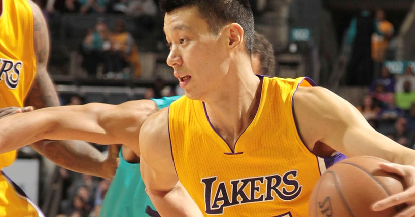 Lakers sofre derrota por um ponto em Charlotte