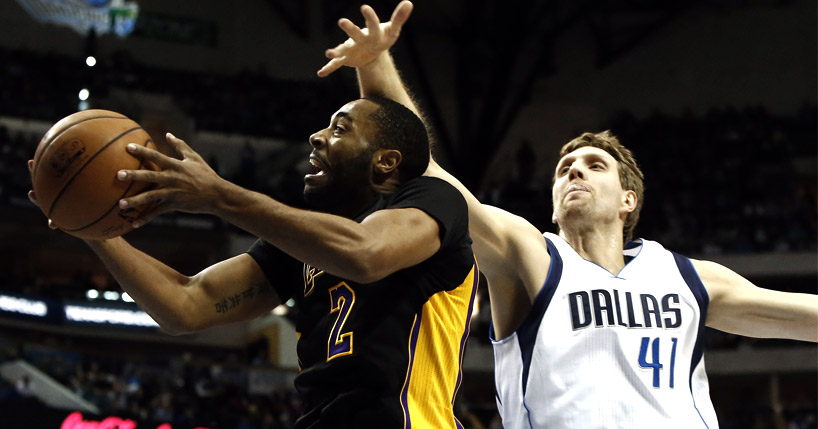 Lakers recebe o Mavs em Los Angeles