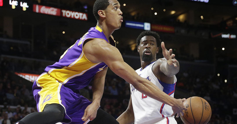 Clarkson faz DeAndre Jordan dançar