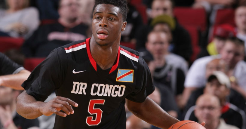 Emmanuel Mudiay planeja novo teste com Lakers