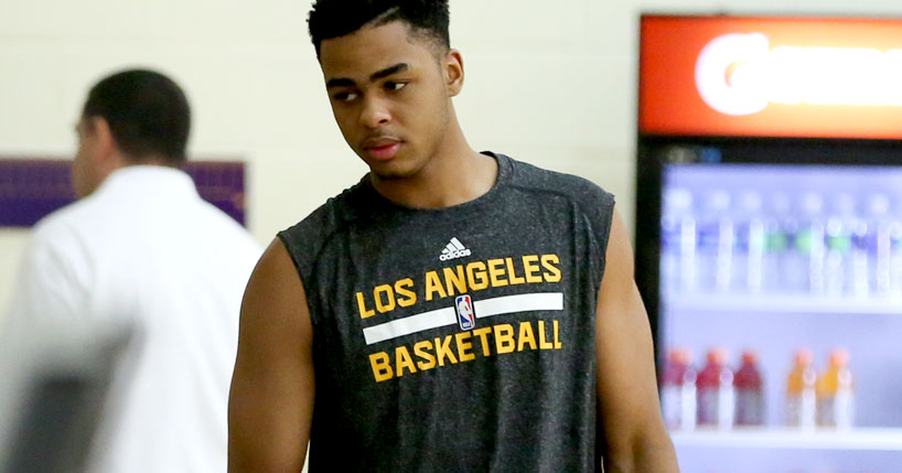 Russell é testado e se compara a Stephen Curry