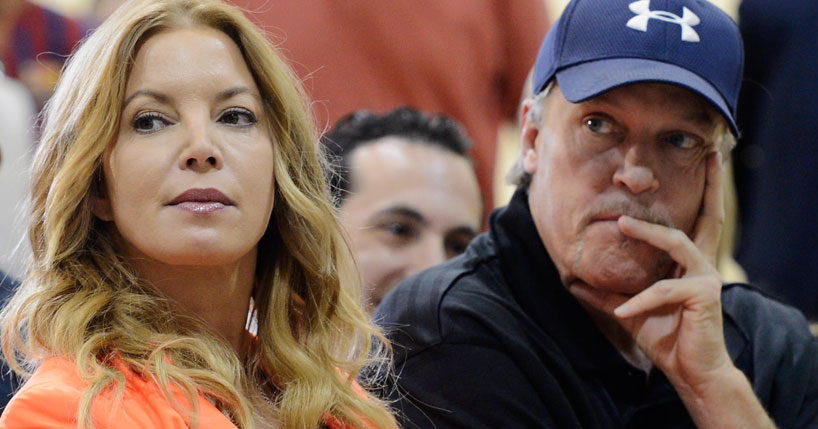 Cargo de Jim Buss em risco caso falhe em reconstrução
