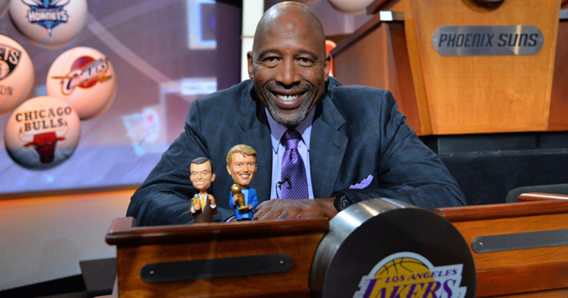 Lakers contrata James Worthy