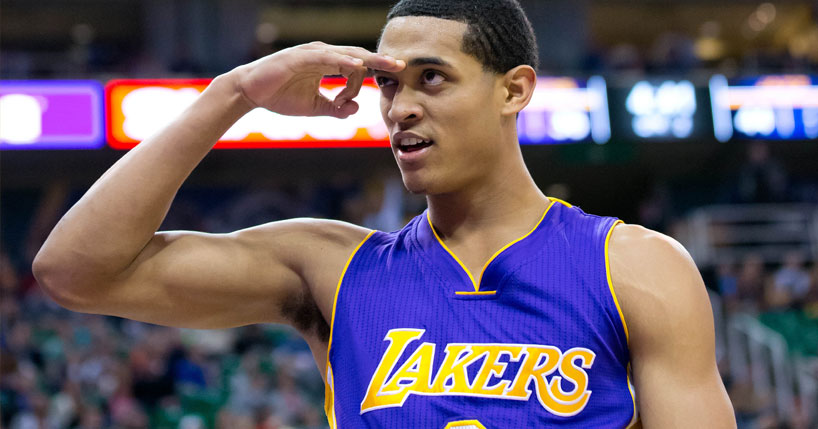 Lesão no ombro de Clarkson não é grave