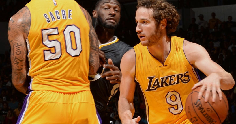 Lakers vence Warriors na estréia de Marcelinho