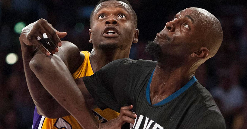 Lakers deixa escapar vantagem de 16 pontos e perde na estréia