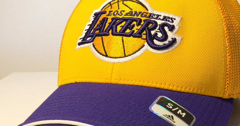 Quer ganhar um boné oficial do Lakers?