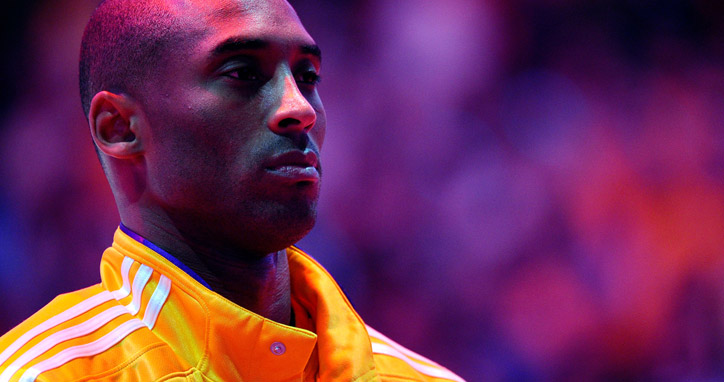 Kobe anuncia que irá se aposentar