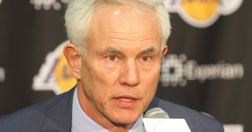 Kupchak admite possibilidade de trocas