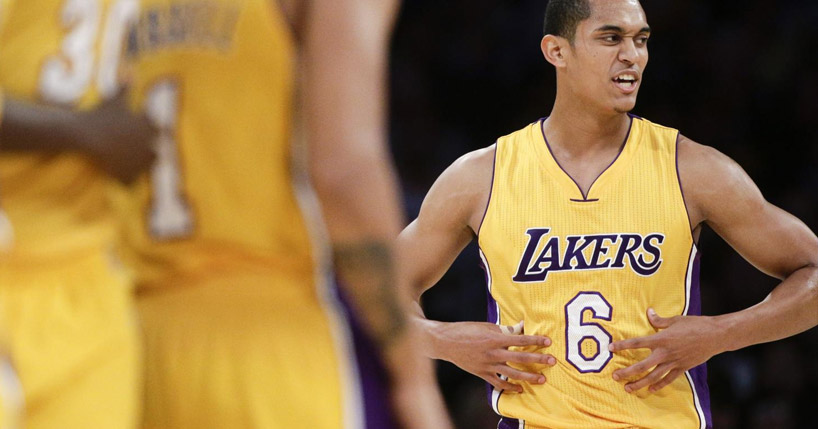 Lakers recebe Suns em busca da terceira vitória seguida