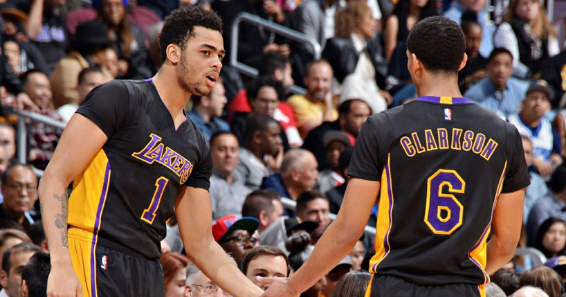 Lakers encerra viagem hoje contra Grizzlies