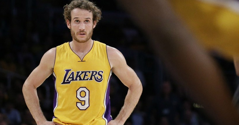 As 10 assistências de Marcelinho Huertas