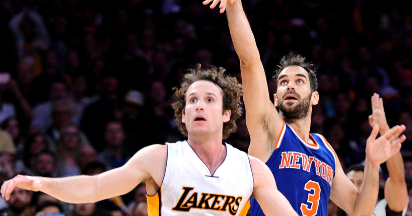 Lakers perde para Knicks com cesta no fim