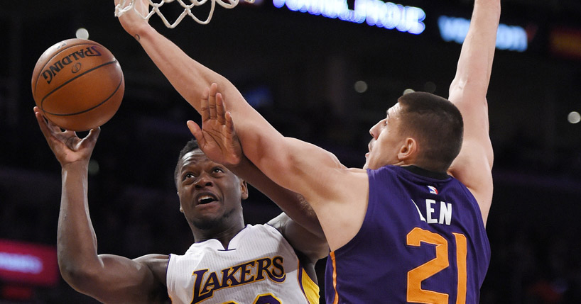 Lakers x Suns: jogar para vencer ou para perder?