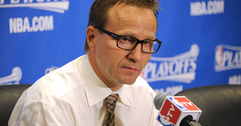 Scott Brooks estaria interessado em comandar o Lakers