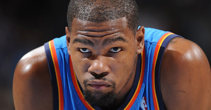 Kevin Durant se irrita com Reggie Jackson e solta o verbo