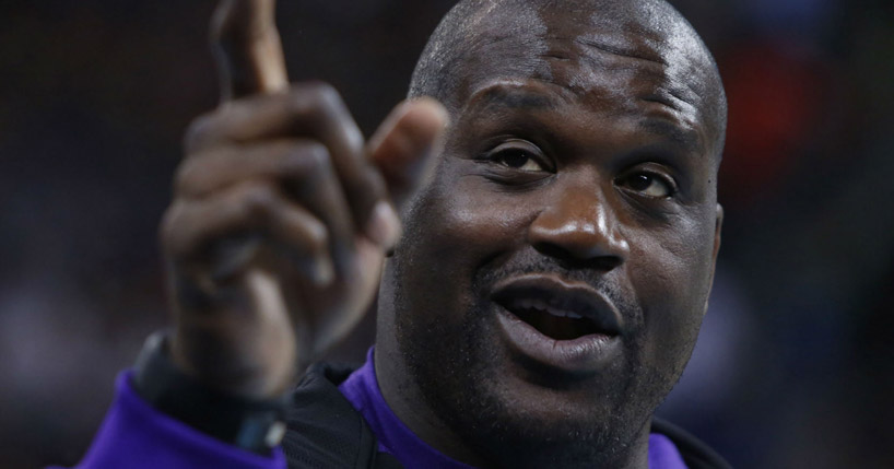Shaq faz participação surpresa no WrestleMania 32
