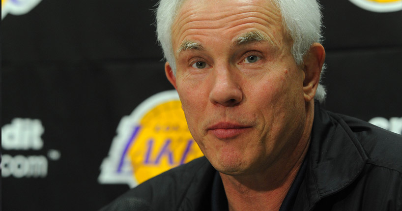 Kupchak desmente rumor de troca da escolha do Draft