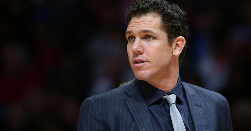 Walton será apresentado nesta terça em Los Angeles