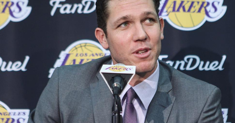 Walton é apresentado com discurso motivador