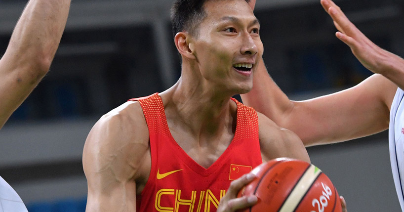 Lakers próximo de assinar com o chinês Yi Jianlian