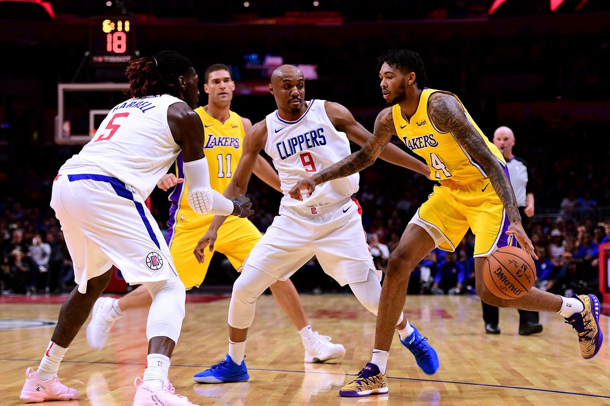 Lakers enfrenta o Clippers em busca de reabilitação