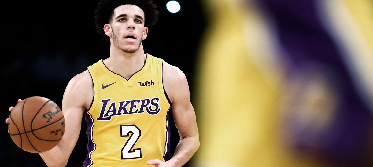 Em duelo de calouros, Lakers encara o Sixers fora de casa