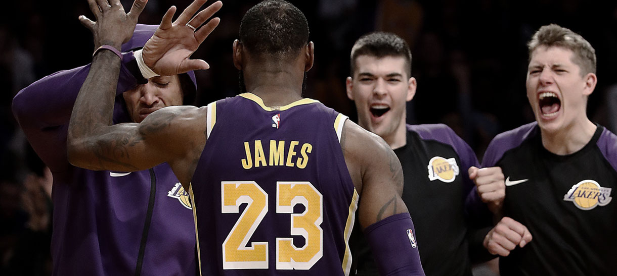 Querendo ampliar série de vitórias, Lakers enfrenta o Spurs novamente