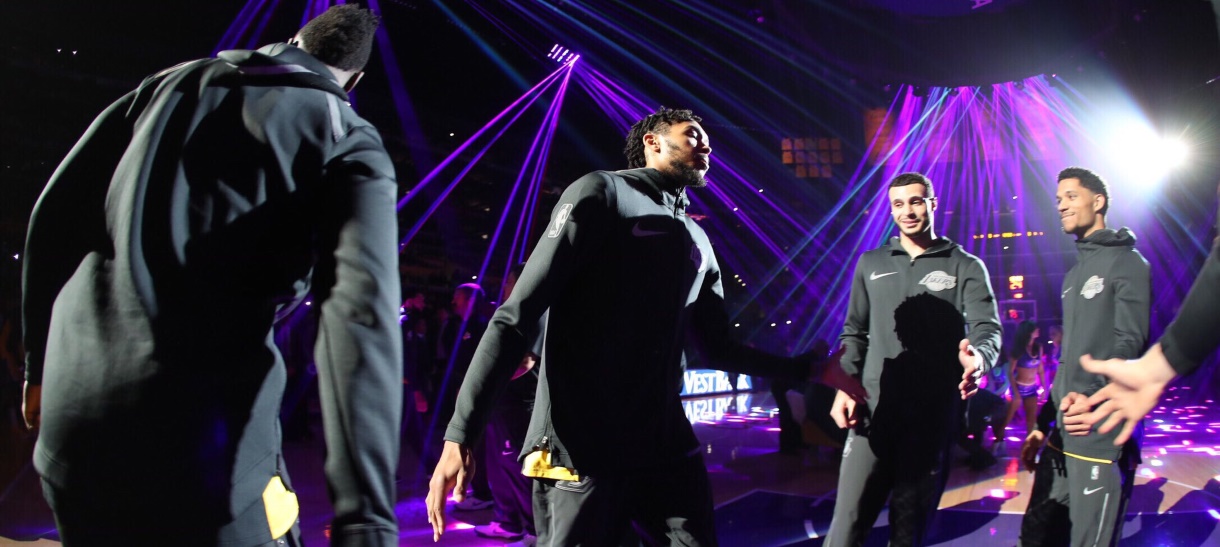 Sem Lonzo Ball, Lakers quer quebrar tabu contra Pacers