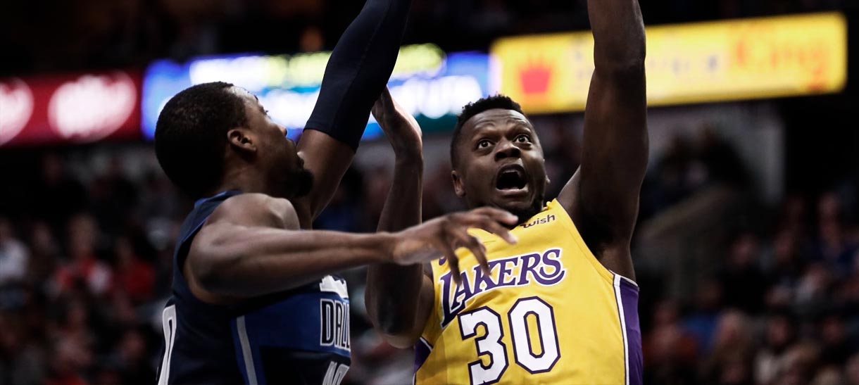 Lakers vence Mavs na prorrogação e garante quarta vitória seguida