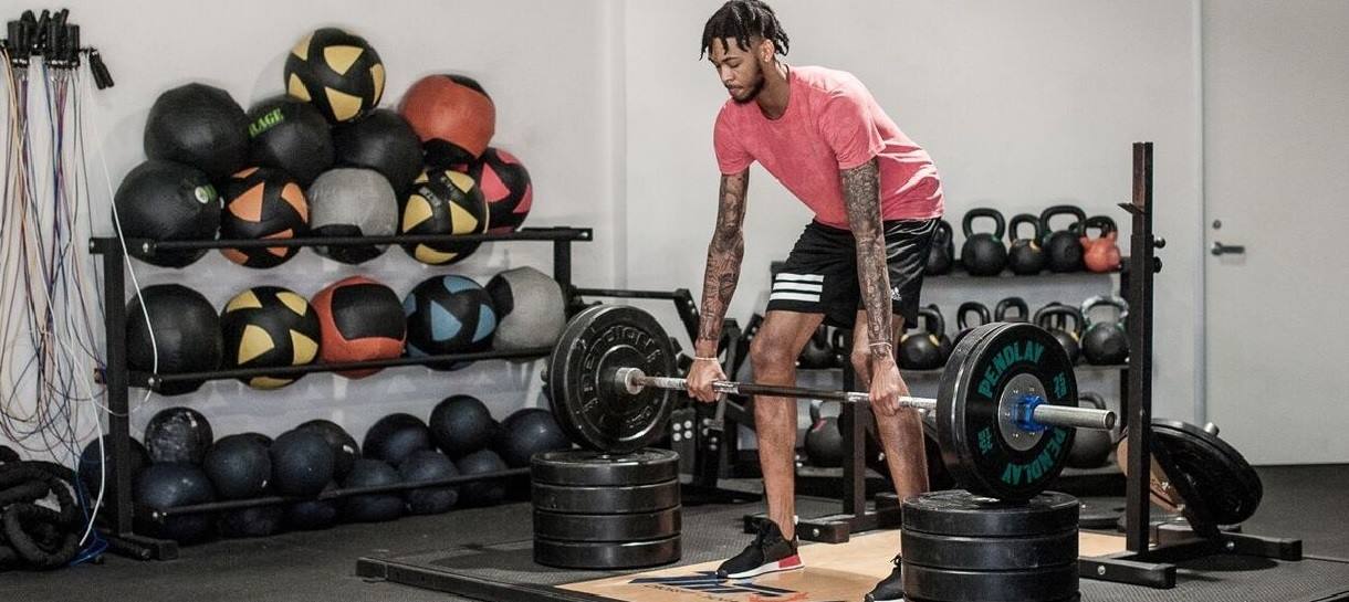 Brandon Ingram treinando pesado para ser mais forte