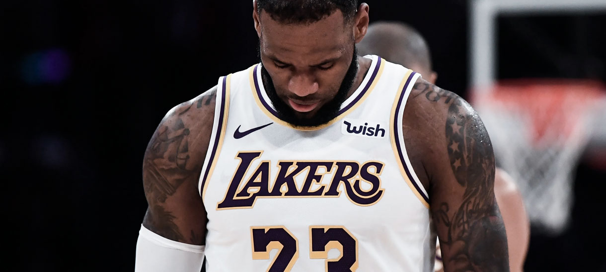 Lakers apaga no terceiro período e perde para o Magic