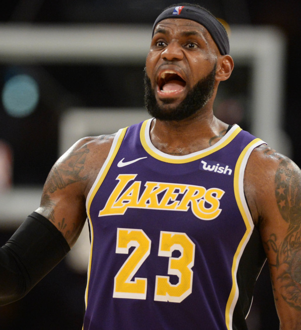 Lakers visita o Kings para entrar na briga por Playoffs