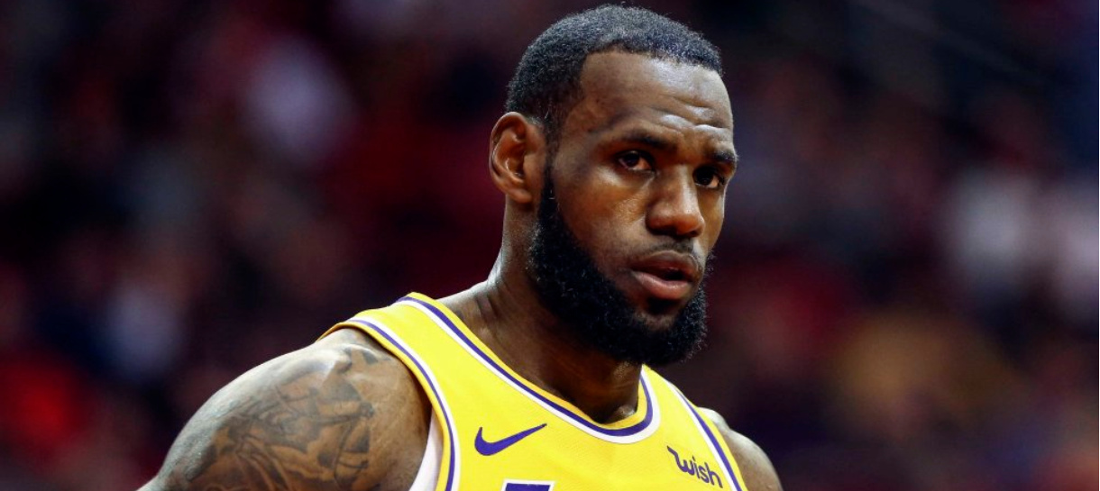 Lakers visita o Hornets em busca de recuperação