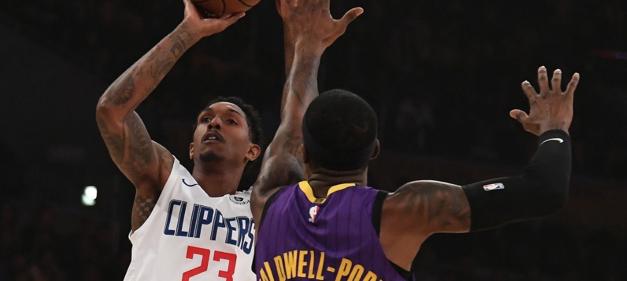 Lakers encara Clippers em duelo crucial na briga pelos playoffs