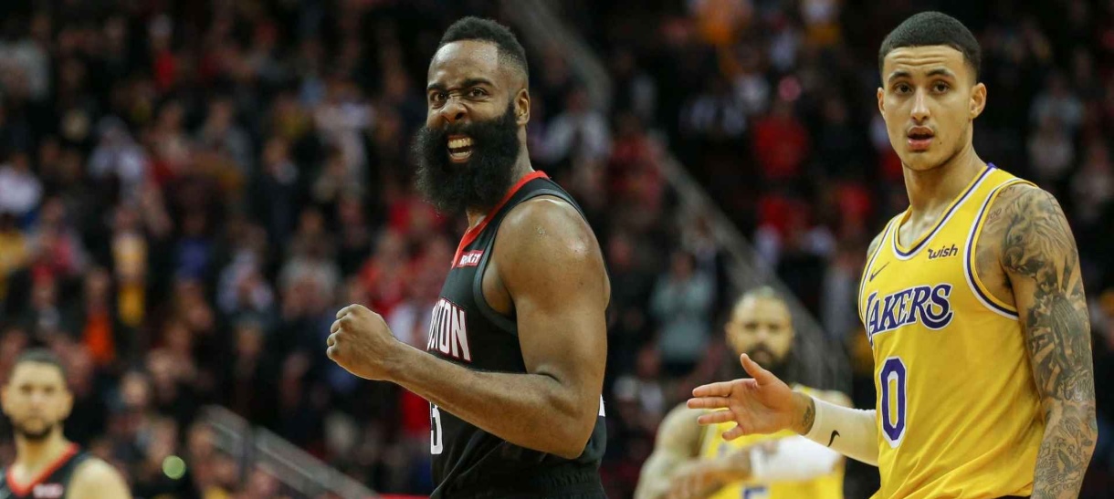 Lakers não mantém ritmo e perde para Rockets na prorrogação