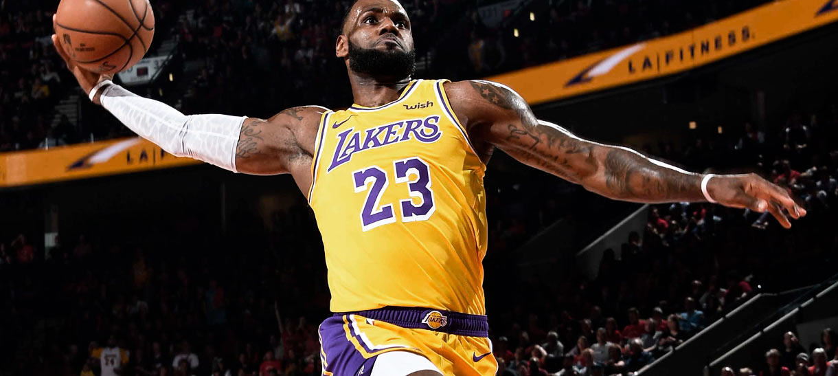 As melhores jogadas de LeBron James no Lakers