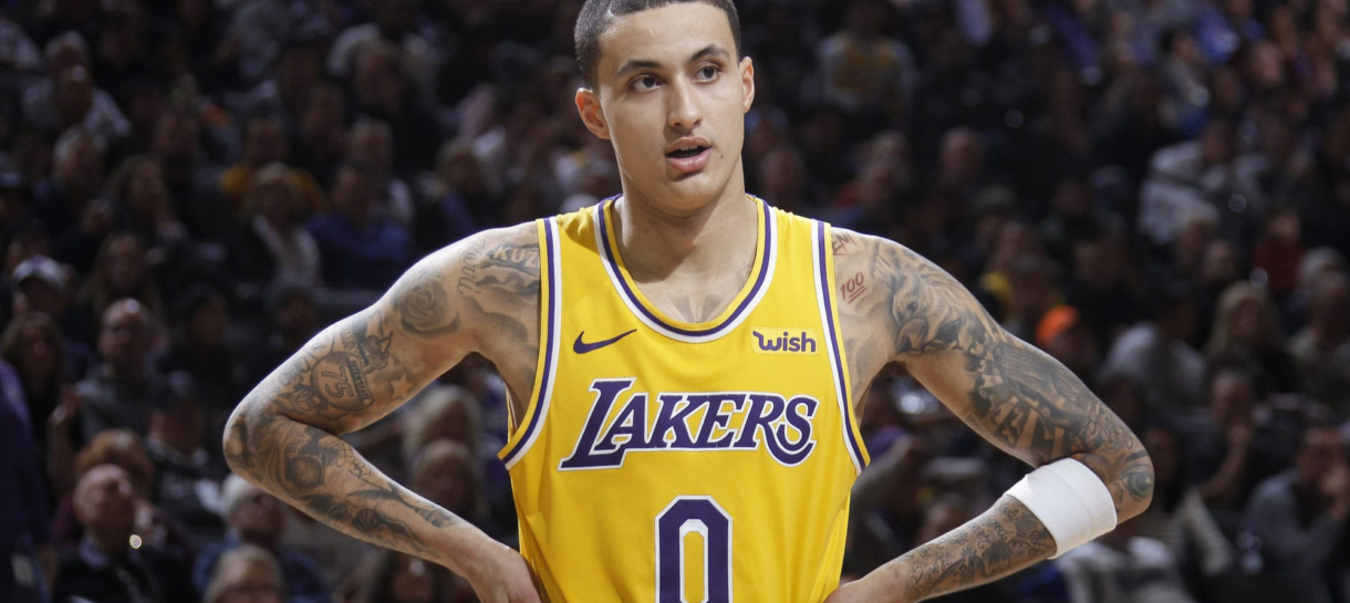 Lakers continua na estrada e visita o Milwaukee Bucks