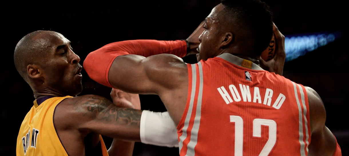 Dwight Howard faz agradecimento especial a Kobe Bryant