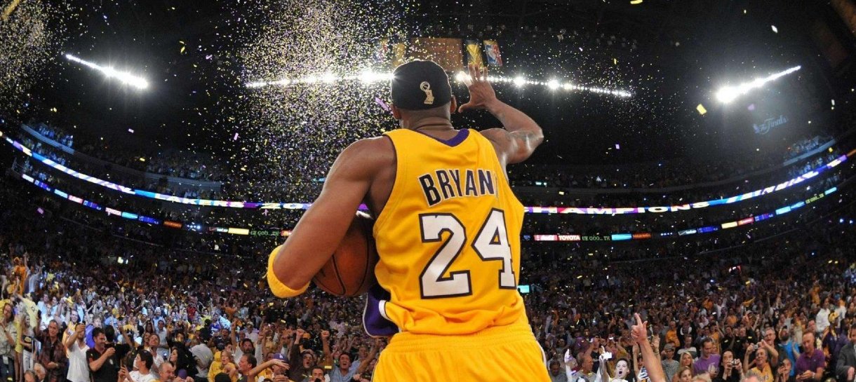 Camisas aposentadas do Lakers: Kobe Bryant, o maior Laker da história?