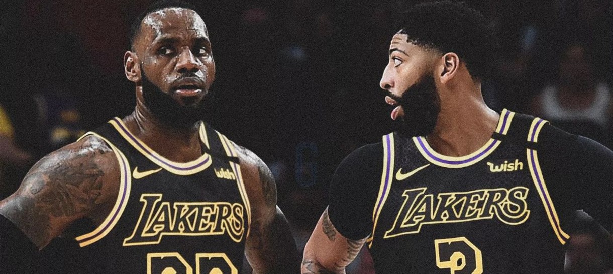 Mamba Day: Lakers faz homenagem a Kobe no jogo 4